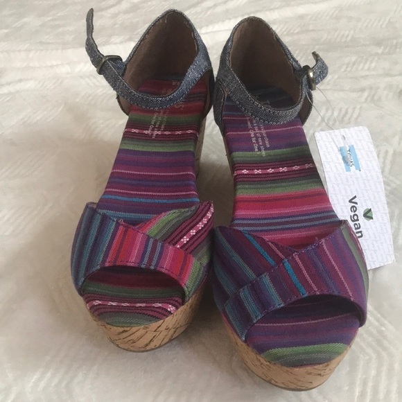 Tom's Multicolored Tribal Striped Cork Wedges - Picture 2 of 9